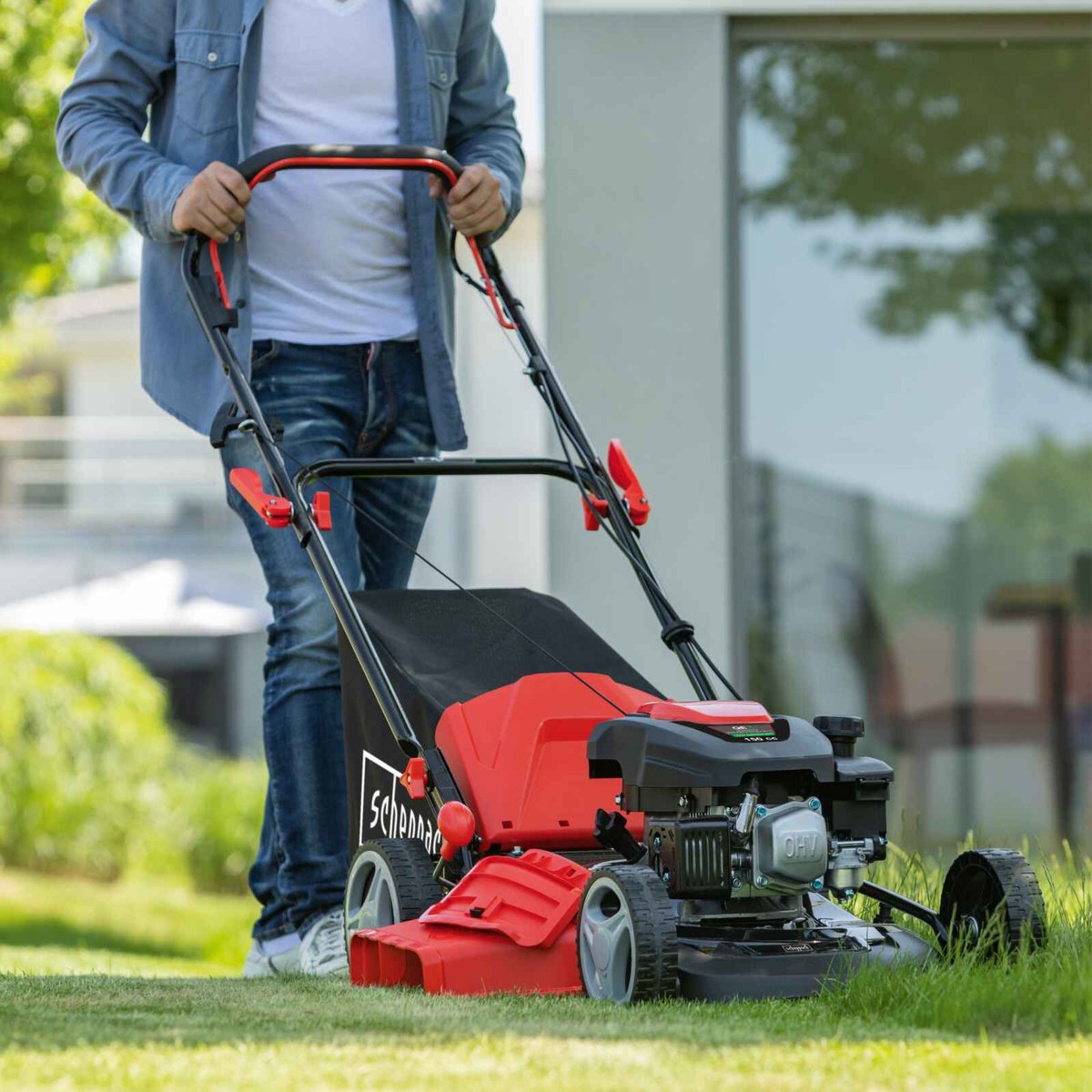 Scheppach Grasmaaier Benzine MS161-46 - Zelfrijdend - Mulchfunctie - 46cm maaibreedte - 4-takt - 150cc - 3,5pk - Voor tuinen tot 1000m² - met 55L opvangbak – foto 6