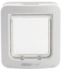 Witte SureFlap microchip huisdierluik met doorzichtige klep.