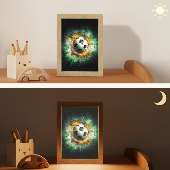 Nachtlampje 15x20 cm - Kinder lampje - Bal - Voetbal - Groen - Oranje - Rook - Tafellamp kinderkamer - Slaapkamer lamp - Bedlamp kinderen - Kinderlampje stopcontact - Wandlamp babykamer - Nachtlampjes van OnlyWow — afbeelding 4