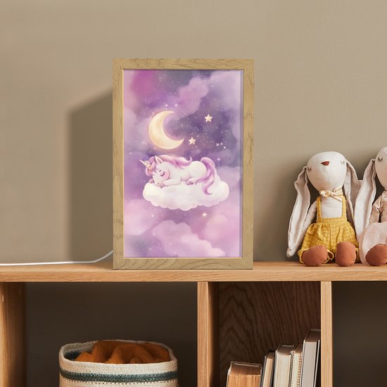 Nachtlampje 20x30 cm - Kinder lampje - Eenhoorn - Paars - Sterrenhemel - Maan - Tafellamp kinderkamer - Slaapkamer lamp - Bedlamp kinderen - Kinderlampje stopcontact - Wandlamp babykamer - Nachtlampjes van OnlyWow — afbeelding 3