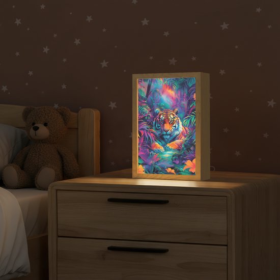 Nachtlampje 20x30 cm - Kinder lampje - Tijger - Dier - Jungle - Kleurrijk - Tafellamp kinderkamer - Slaapkamer lamp - Bedlamp kinderen - Kinderlampje stopcontact - Wandlamp babykamer - Nachtlampjes van DecoAction — afbeelding 2