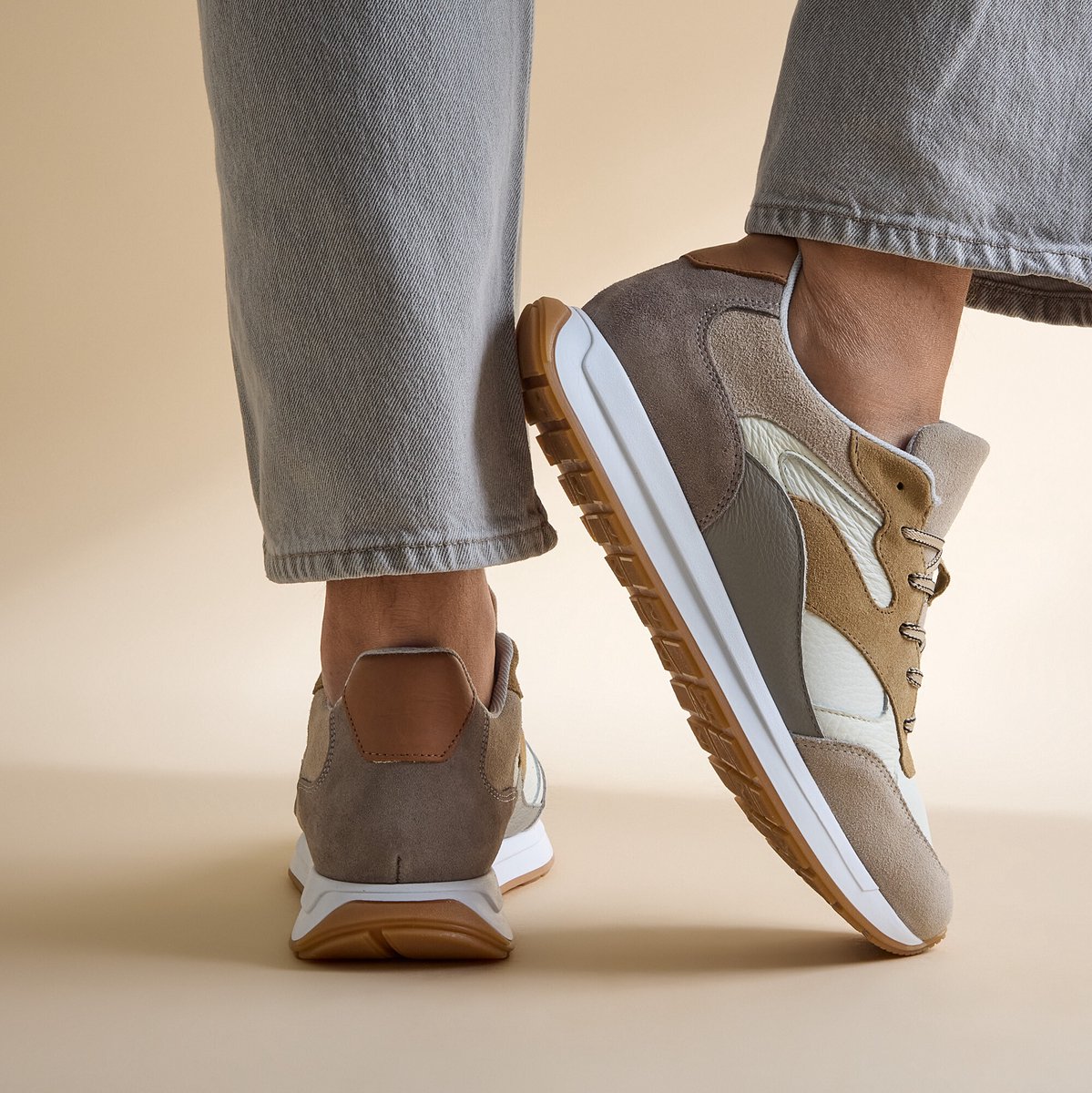 Vertice Sneakers begie Suede - Maat 42