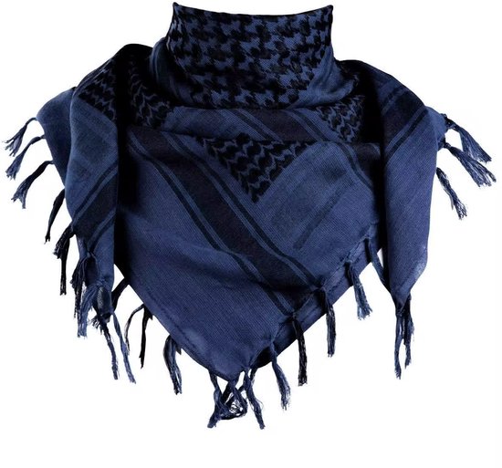 Blauwe en zwarte keffiyeh sjaal met franjes, gedragen als hoofdband.