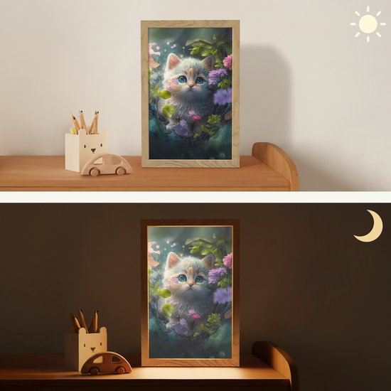 Nachtlampje 20x30 cm - Kinder lamp - Kitten - Bloemen - Bos - Illustratie - Poes - Tafellamp kinderkamer - Slaapkamer lamp - Bedlamp kinderen - Kinderlampje stopcontact - Wandlamp babykamer - Nachtlampjes van Merkloos — afbeelding 4