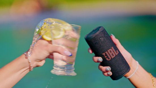 JBL Grip - Draagbare Bluetooth Speaker - Draadloze Muziek Box - 14 uur - Waterdicht - IP68 - Zwart