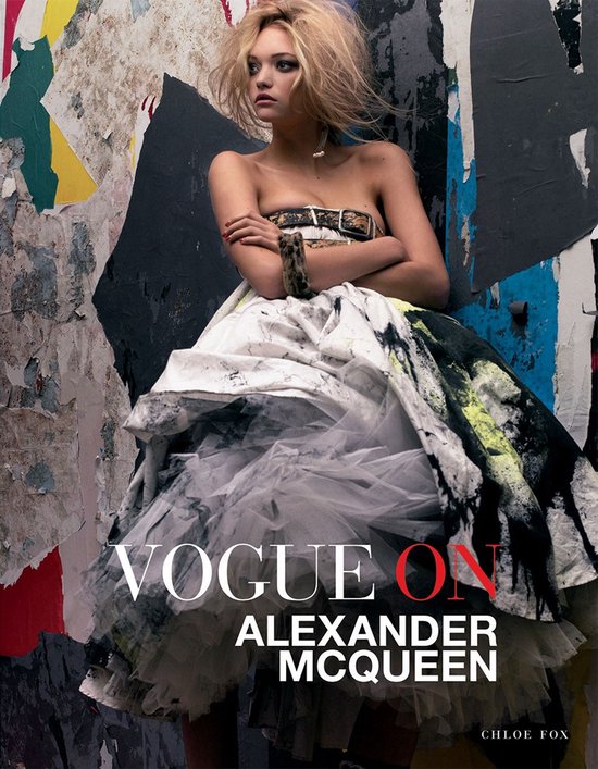 Vogue on Designers - Vogue on: Alexander McQueen - cover