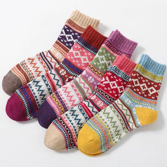 Chaussettes d'hiver chaudes pour femmes, lot de 5, chaussettes en laine tricotée, style rétro, en coton épais et doux, chaussettes de nuit pour femmes, disponibles en plusieurs couleurs, idéales pour la maison, le bureau et l'école.
