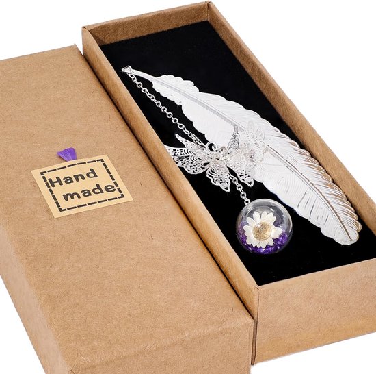 Boekenlegger, veervormige metalen boekenlegger, versierd met een vlinderpatroon, een persoonlijk en origineel cadeau, ideaal voor vrouwen of moeders, zilverkleurig.