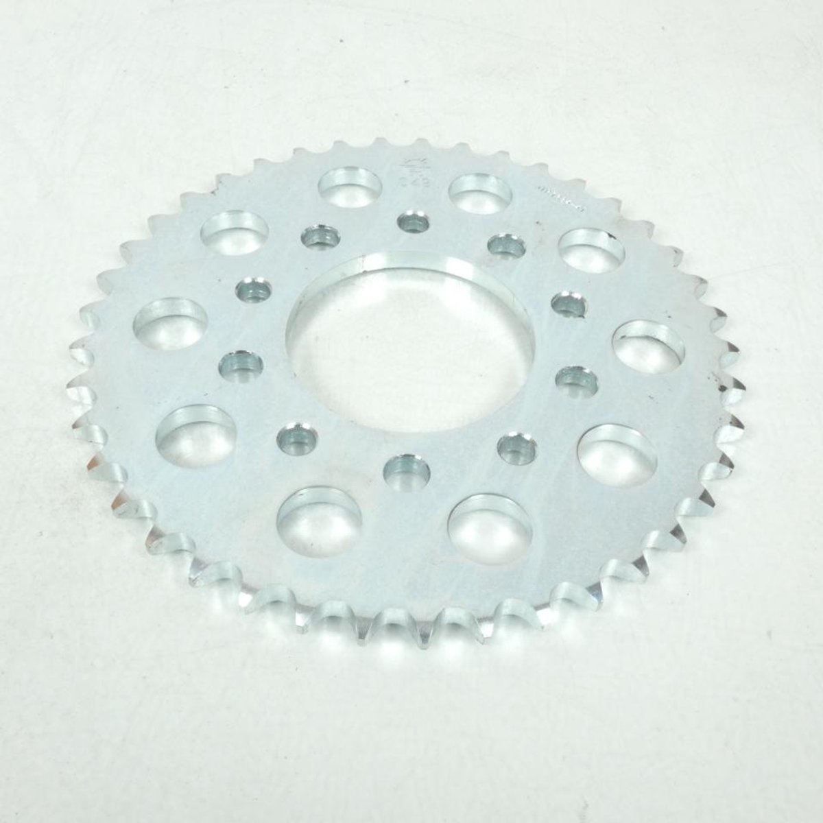 Couronne de transmission JT Sprockets pour Moto Honda 900 Cb F Bol D Or 1979 à 1983 JTR1334.41 / 41dts P530 Al80 Neuf