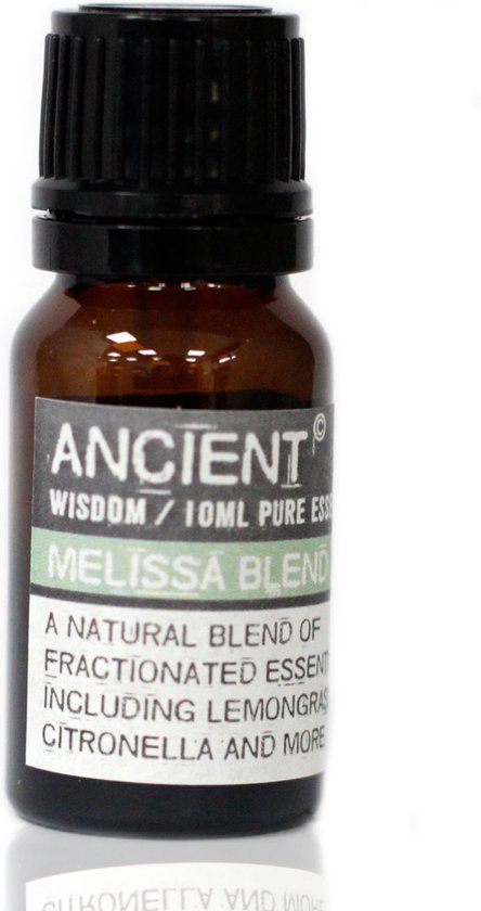 Amberkleurig flesje etherische olie met zwart dopje. Label met 'ANCIENT WISDOM / 10ML PURE ESSENTIAL / MELISSA BLEND / A NATURAL BLEND OF FRACTIONATED ESSENTIAL OILS INCLUDING LEMONGRASS, CITRONELLA AND MORE'.