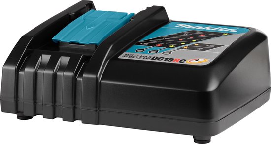 Zwarte Makita DC18AC snellader met turquoise batterijhouder en indicatielampjes.