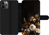 Bookcase pour iPhone 11 Pro Bookcase - Bloem - Gold - Motifs - Avec poches - Étui portefeuille avec fermeture magnétique