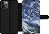 Bookcase Geschikt voor iPhone 11 Pro telefoonhoesje - Natuursteen - Blauw - Wit - Met vakjes - Wallet case met magneetsluiting