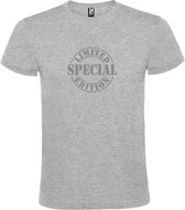 Grijs t-shirt met " Special Limited Edition " print Zilver size S