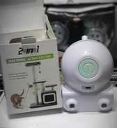 2 in 1 electronic action cat toy