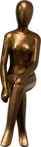 sculptuur vrouw zittend hoog 50 cm zandsteen antiek goud decoratief