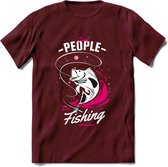 Cool People Do Fishing - Vissen T-Shirt | Roze | Grappig Verjaardag Vis Hobby Cadeau Shirt | Dames - Heren - Unisex | Tshirt Hengelsport Kleding Kado - Burgundy - XL
