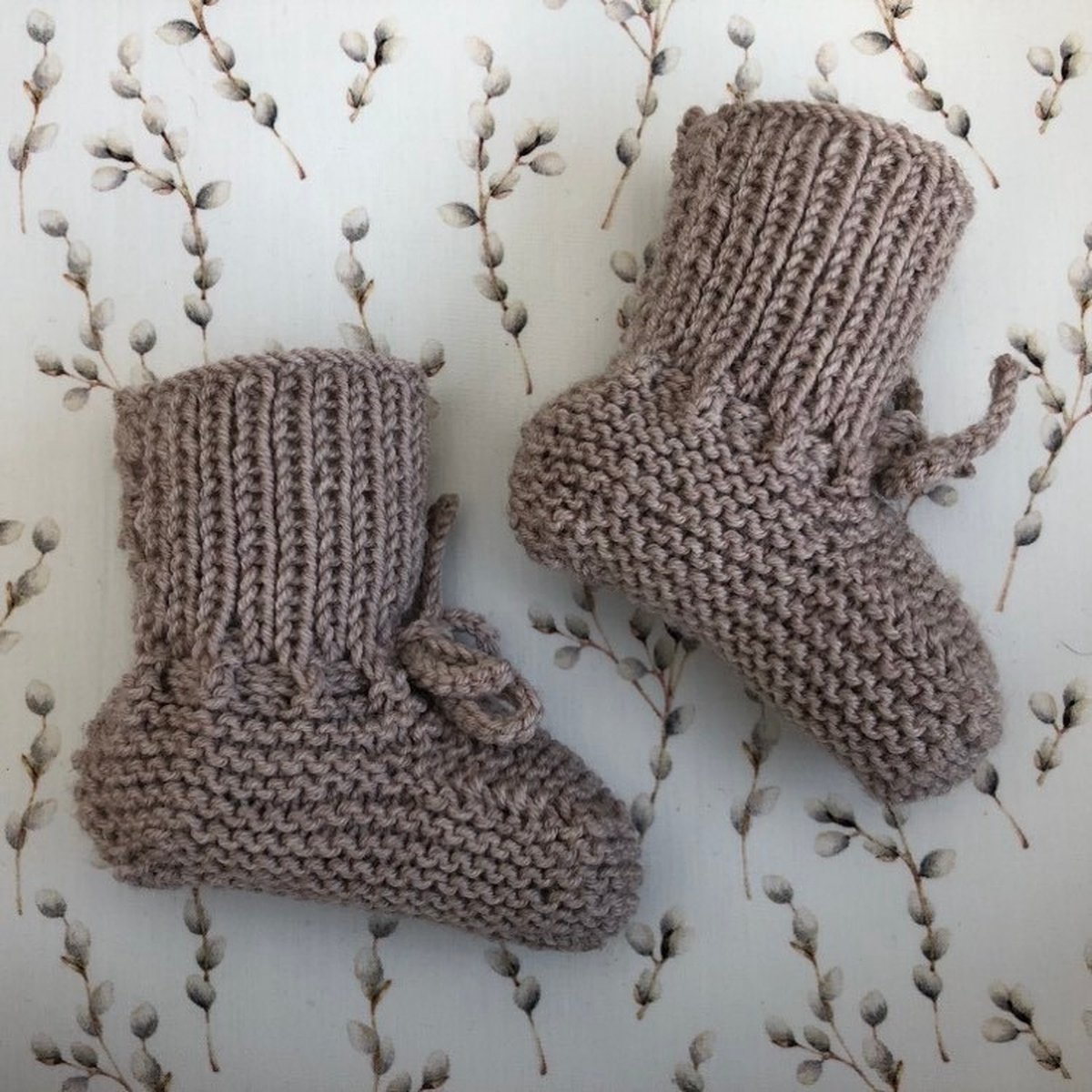 Gebreide Babyslofjes - Kort - Beige - Merino Wol - Lovely Stitches