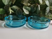 Set van 2 blauwe  glazen asbakken