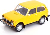 Lada Niva Oranjegeel 1-24 Whitebox ( Metaal )