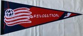 New England Revolution - Voetbal - MLS - Vaantje - New England - Sportvaantje - Wimpel - Vlag - Pennant - 31 x 72 cm