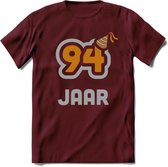 94 Jaar Feest T-Shirt | Goud - Zilver | Grappig Verjaardag Cadeau Shirt | Dames - Heren - Unisex | Tshirt Kleding Kado | - Burgundy - M