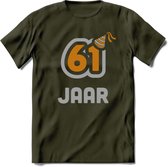 61 Jaar Feest T-Shirt | Goud - Zilver | Grappig Verjaardag Cadeau Shirt | Dames - Heren - Unisex | Tshirt Kleding Kado | - Leger Groen - S