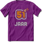 51 Jaar Feest T-Shirt | Goud - Zilver | Grappig Verjaardag Cadeau Shirt | Dames - Heren - Unisex | Tshirt Kleding Kado | - Paars - XL