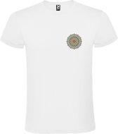 Wit T-shirt met Kleine Mandala in Blauw en Oranje kleuren size XXL