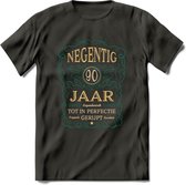 90 Jaar Legendarisch Gerijpt T-Shirt | Aqua - Ivoor | Grappig Verjaardag Cadeau | Dames - Heren | - Donker Grijs - XL