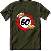 60 Jaar Hoera Verkeersbord T-Shirt | Grappig Verjaardag Cadeau | Dames - Heren | - Leger Groen - S