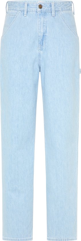 Lichtblauwe jeans met rechte pijpen en een gereedschapszak aan de zijkant.
