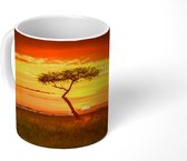 Mok - Zonsondergang boven een Afrikaans landschap - 350 ML - Beker - Uitdeelcadeautjes