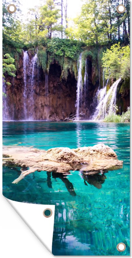 Tuinposter Helder water bij het Nationaal park Plitvicemeren in Kroatië - 30x60 cm - Tuindoek - Buitenposter