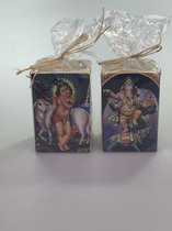 Set van 2 waxinelichthouders met afbeelding ( Engel en Ganesha)