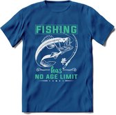 Fishing Has No Age Limit - Vissen T-Shirt | Aqua | Grappig Verjaardag Vis Hobby Cadeau Shirt | Dames - Heren - Unisex | Tshirt Hengelsport Kleding Kado - Donker Blauw - XL