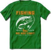 Fishing Has No Age Limit - Vissen T-Shirt | Oranje | Grappig Verjaardag Vis Hobby Cadeau Shirt | Dames - Heren - Unisex | Tshirt Hengelsport Kleding Kado - Donker Groen - M
