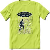 A bad Day Fishing - Vissen T-Shirt | Beige | Grappig Verjaardag Vis Hobby Cadeau Shirt | Dames - Heren - Unisex | Tshirt Hengelsport Kleding Kado - Groen - L