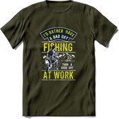 A bad Day Fishing - Vissen T-Shirt | Lime | Grappig Verjaardag Vis Hobby Cadeau Shirt | Dames - Heren - Unisex | Tshirt Hengelsport Kleding Kado - Leger Groen - S