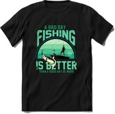 A Bad Day Fishing - Vissen T-Shirt | Aqua | Grappig Verjaardag Vis Hobby Cadeau Shirt | Dames - Heren - Unisex | Tshirt Hengelsport Kleding Kado - Zwart - M