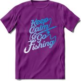 Keeo Calm Go Fishing - Vissen T-Shirt | Grappig Verjaardag Vis Hobby Cadeau Shirt | Dames - Heren - Unisex | Tshirt Hengelsport Kleding Kado - Paars - M