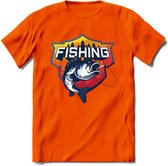 Fishing - Vissen T-Shirt | Grappig Verjaardag Vis Hobby Cadeau Shirt | Dames - Heren - Unisex | Tshirt Hengelsport Kleding Kado - Oranje - 3XL