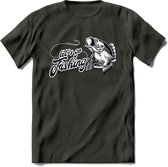 Lets Go Fishing - Vissen T-Shirt | Grappig Verjaardag Vis Hobby Cadeau Shirt | Dames - Heren - Unisex | Tshirt Hengelsport Kleding Kado - Donker Grijs - L