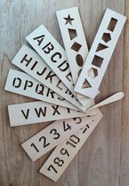 Tekensjablonen van hout - Alfabet - Sjablonen voor tekenen en zandspel - Motorische ontwikkeling - Leerzaam speelgoed - Montessori