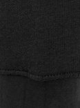 Détail de la couture sur le sweatshirt STØRVIK noir.