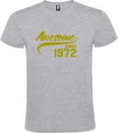 Grijs T shirt met "Awesome sinds 1972" print Goud size XS