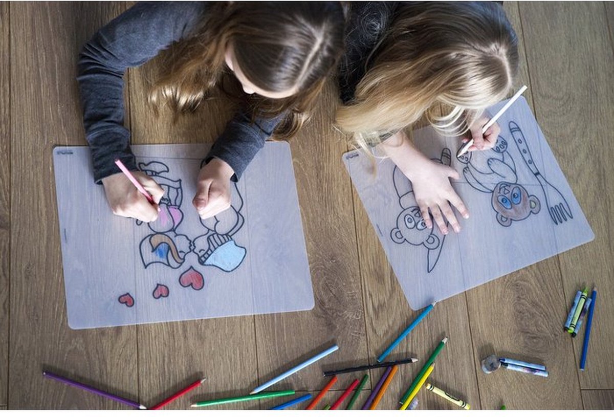 damaloo Voetbalplacemat voor kinderen, placemats met voetbalmotief, afwasbare eetonderlegger en knutselonderlegger, kinderplacemat, 43 x 28 cm, van kunststof, gemakkelijk te reinigen