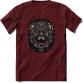 Leeuw - Dieren Mandala T-Shirt | Rood | Grappig Verjaardag Zentangle Dierenkop Cadeau Shirt | Dames - Heren - Unisex | Wildlife Tshirt Kleding Kado | - Burgundy - S