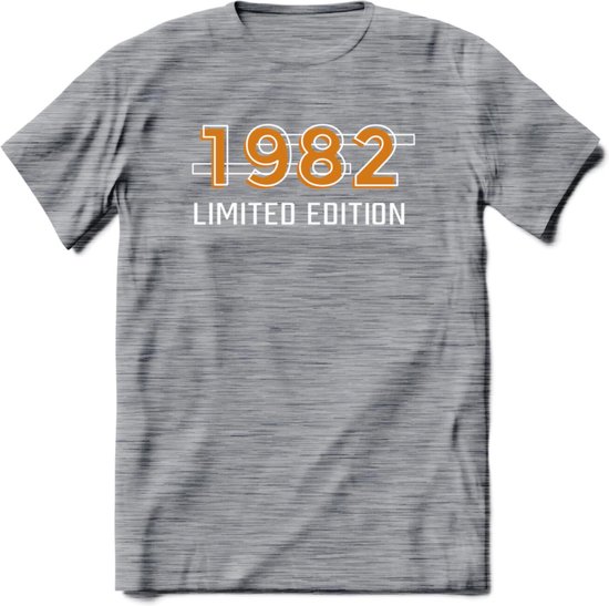1982 Limited Edition T-Shirt | Goud - Zilver | Grappig Verjaardag en Feest Cadeau Shirt | Dames - Heren - Unisex | Tshirt Kleding Kado | - Donker Grijs - Gemaleerd - 3XL