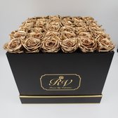 Roses By Valentine - Eternity Gold Line - Longlife rozen - flowerbox - luxe geschenk doos - giftbox - cadeau voor vrouw - Valentijn cadeau voor haar